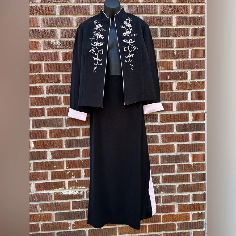 Jessica Howard Women’s Sz 14 Black and pink Open Jacket Long Skirt Skirt 2 pc
